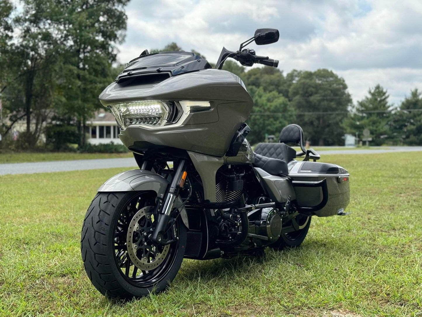 2023.5 - 2025 18" Fat Tire Kits - Native Custom Baggers
