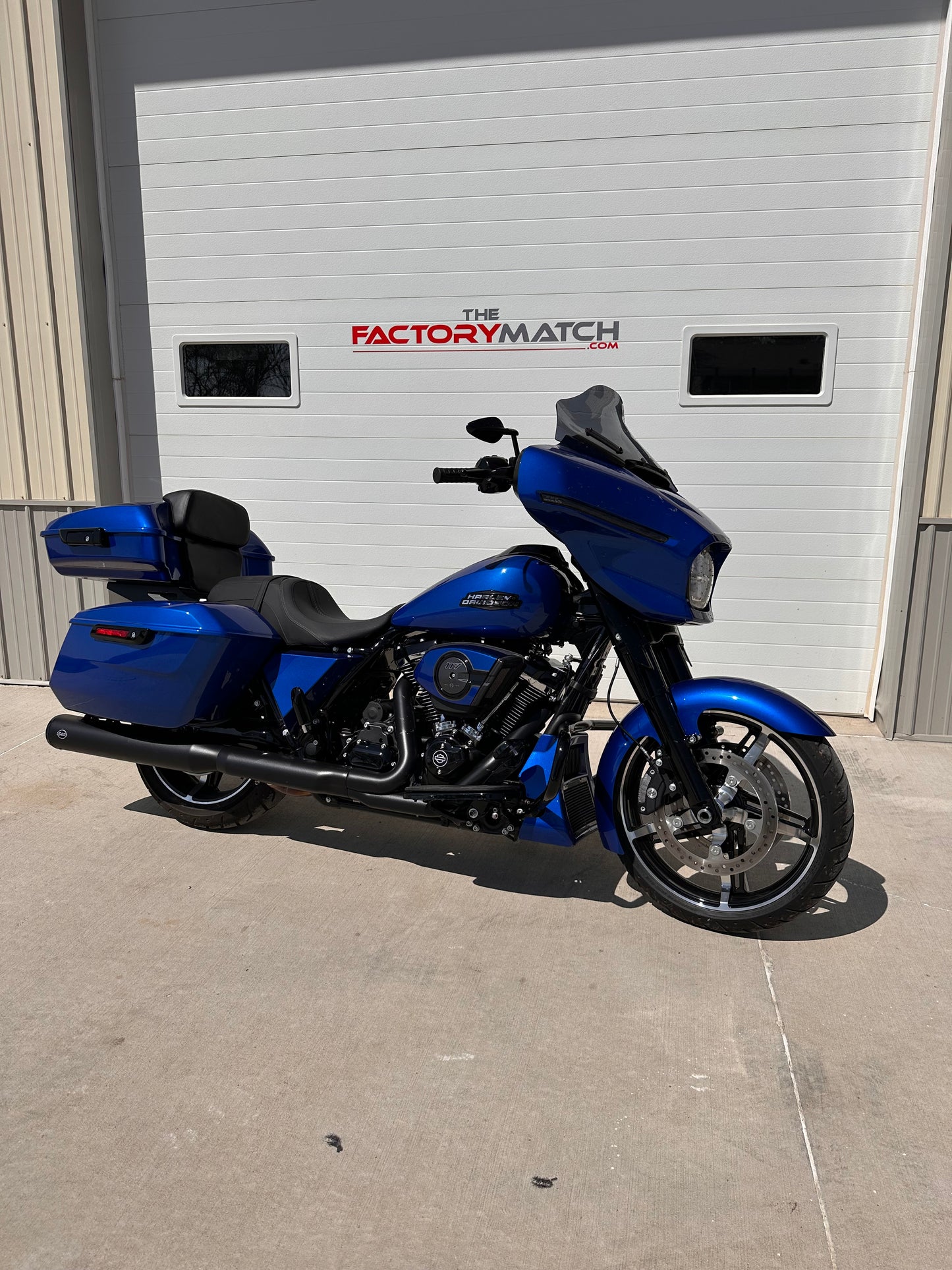 2023.5+ Road Glide and Street Glide  Chopped Tour Pack