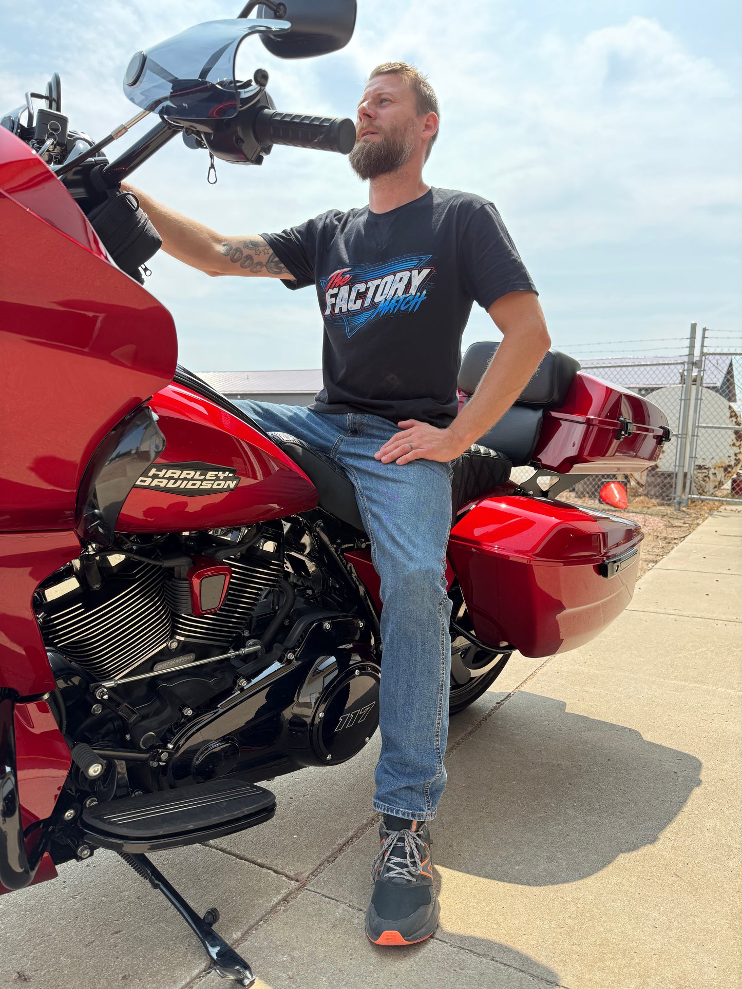 Factory Match Retro Midwest Vibes Road Glide Tees
